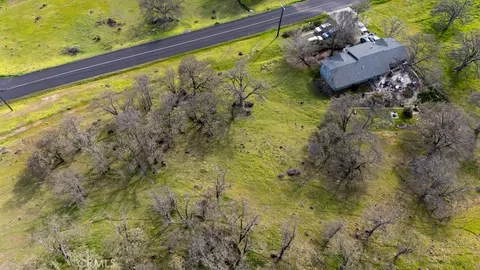 19538 Park Ridge Dr, Hidden Valley Lake, CA 95467