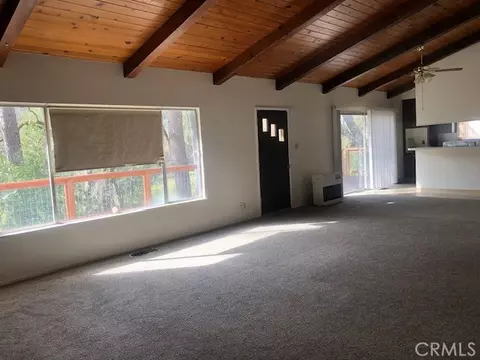 Living - 16345 Tee Rd, Cobb, CA 95426 photo 2 of 6