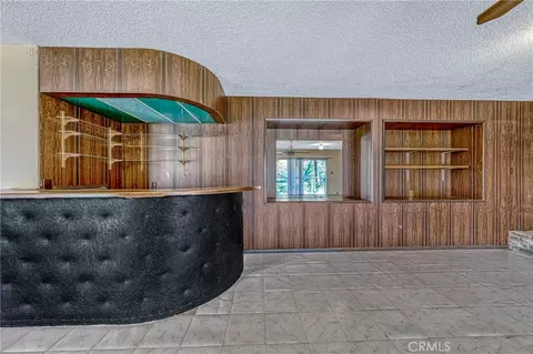 Living - 16345 Tee Rd, Cobb, CA 95426 photo 3 of 6