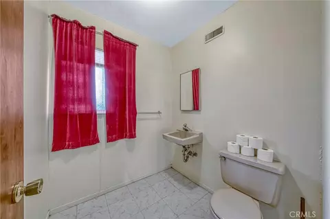 Bath - 16345 Tee Rd, Cobb, CA 95426 photo 3 of 3