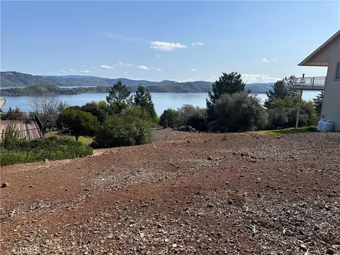 3410 Riviera West Dr, Kelseyville, CA 95451