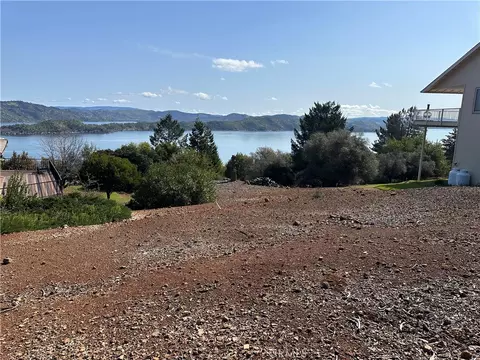 3410 Riviera West Dr, Kelseyville, CA 95451