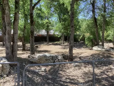 15885 27th Ave, Clearlake, CA 95422
