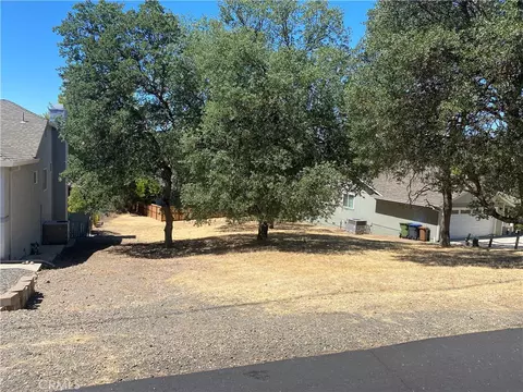 18981 Moon Ridge Rd, Hidden Valley Lake, CA 95467