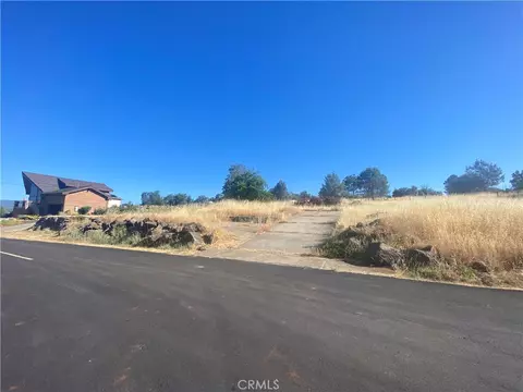 18350 Grizzly Ct, Hidden Valley Lake, CA 95467
