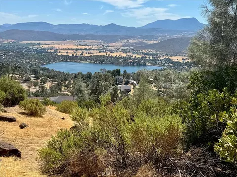 16086 Eagle Rock Rd, Hidden Valley Lake, CA 95467
