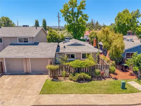 1637 Montana Vista St, Lakeport, CA 95453