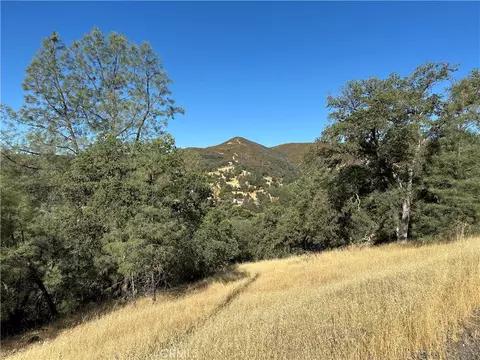 3265 Wolf Creek Rd, Clearlake Oaks, CA 95423