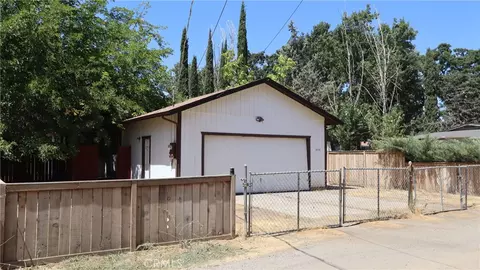 3771 Manchester Ave, Clearlake, CA 95422
