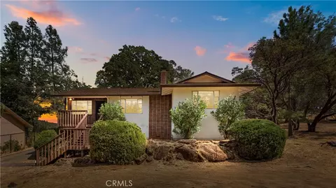 17372 Meadow View Dr, Hidden Valley Lake, CA 95467
