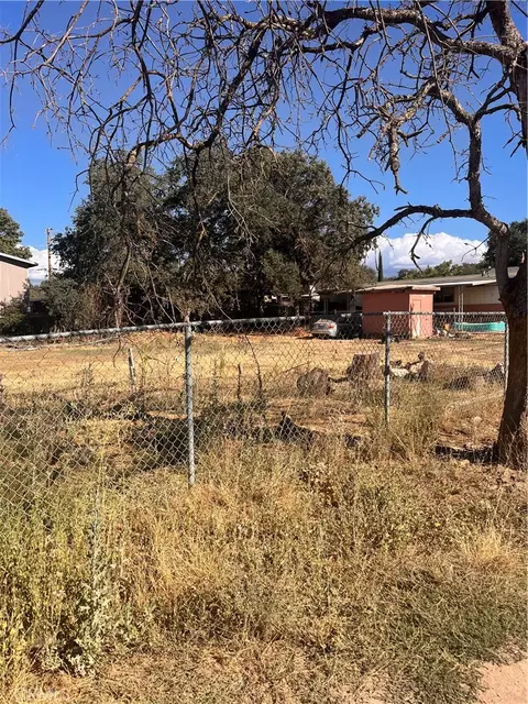 3890 Schultz Ave, Clearlake, CA 95422