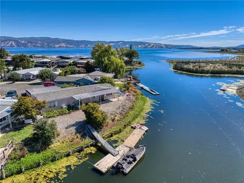 1800 S Main St #16, Lakeport, CA 95453