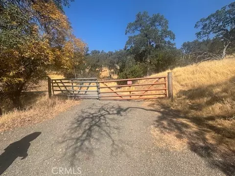 10877 Crestview Dr, Clearlake, CA 95424