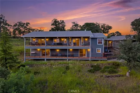 19415 Dallas Ct, Hidden Valley Lake, CA 95467