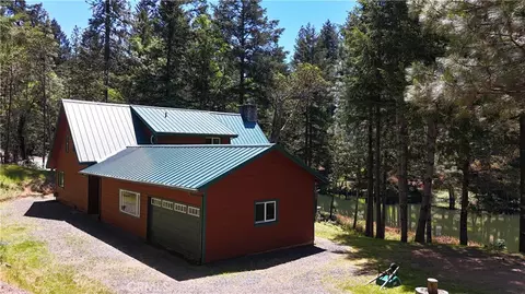 4101 Chinquapin Dr, Willits, CA 95490