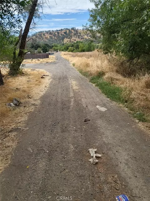 2800 Country Club Dr, Clearlake, CA 95422
