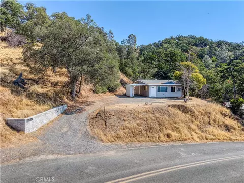 10670 Lakeshore Dr, Clearlake, CA 95422