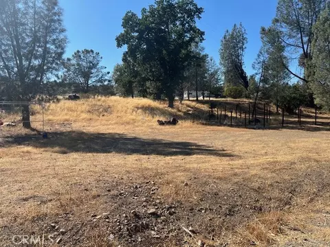 2928 Meadow Creek Rd, Clearlake Oaks, CA 95423