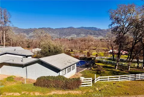 8451 Gibson Ln, Potter Valley, CA 95469