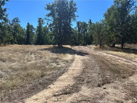 1000 Eva Way, Lakeport, CA 95453