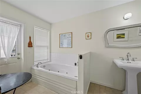 Bath - 6850 High Valley Rd, Cobb, CA 95426 photo 2 of 3