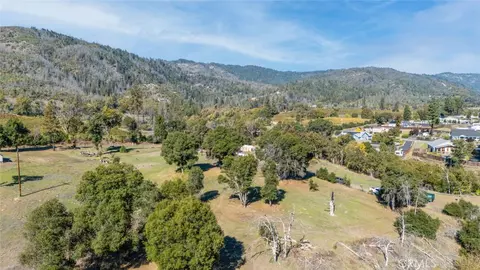 12947 Tomki Rd, Redwood Valley, CA 95470
