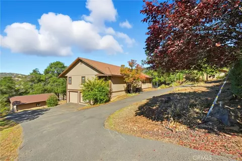 16261 Conestoga Rd, Hidden Valley Lake, CA 95467