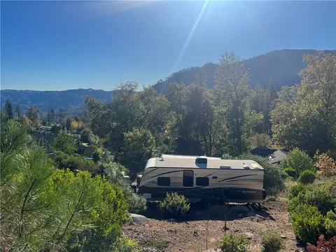 11146 Oak, Cobb, CA 95426