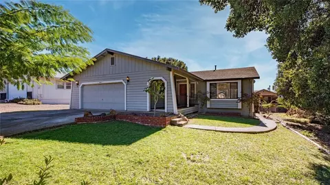18413 Deer Hill Rd, Hidden Valley Lake, CA 95467