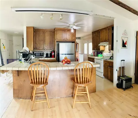 Kitchen - 2900 Oakcrest Dr, Lucerne, CA 95458 photo 2 of 2