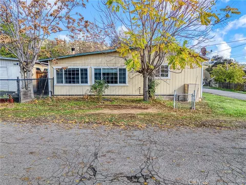 70 Shaul St, Clearlake Oaks, CA 95423