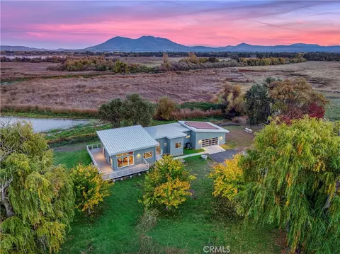 8 Queen Ann, Lakeport, CA 95453