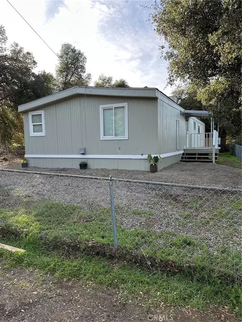 2975 12th St, Clearlake, CA 95422