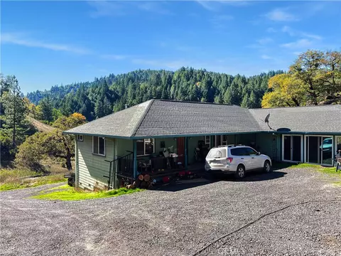 8800 Cave Creek Rd, Redwood Valley, CA 95470