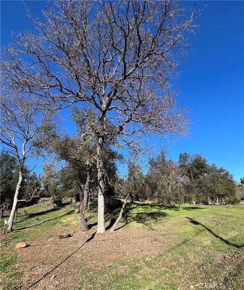 20393 Powder Horn Rd, Hidden Valley Lake, CA 95467