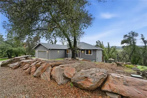 18904 Timber Point Rd, Hidden Valley Lake, CA 95467