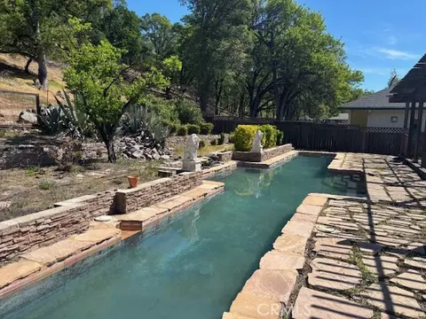 19336 Mountain Mdw N, Hidden Valley Lake, CA 95467