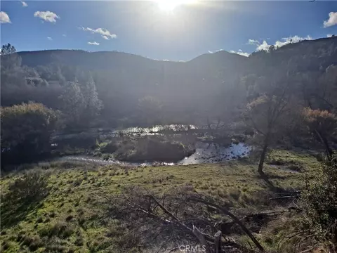 3329 Wolf Creek Rd, Clearlake Oaks, CA 95423