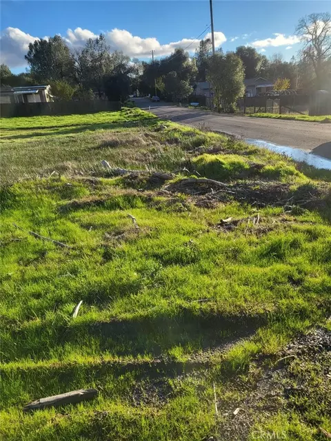 2810 10th St, Clearlake, CA 95422 photo 6