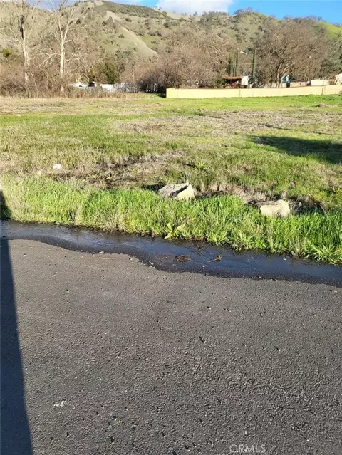 2810 10th St, Clearlake, CA 95422 photo 3