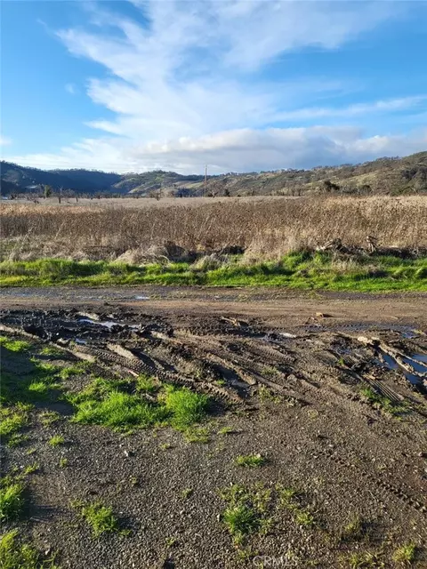 2810 10th St, Clearlake, CA 95422 photo 7