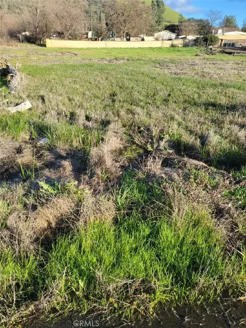 2810 10th St, Clearlake, CA 95422 photo 5
