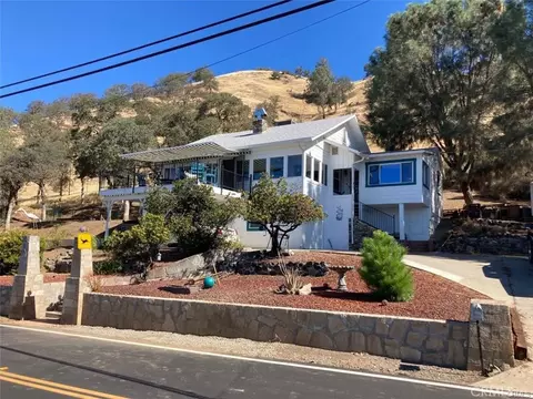 12605 Lakeshore Dr, Clearlake, CA 95422