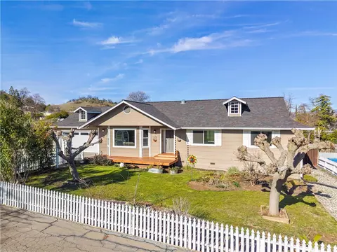 170 Deer Hill Ln, Lakeport, CA 95453