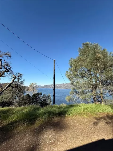 11570 North Dr, Clearlake, CA 95422