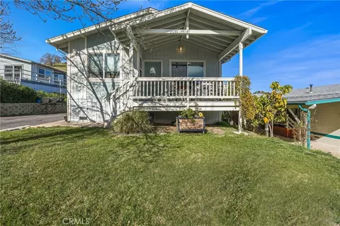 460 Walnut Dr, Lakeport, CA 95453