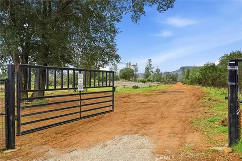 850 Old Long Vly, Clearlake Oaks, CA 95423
