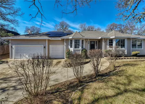 1448 Wild Oak Ct, Lakeport, CA 95453