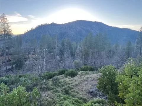 16749 Starview Loop Rd, Cobb, CA 95426