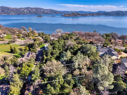 2999 Buckingham Dr, Kelseyville, CA 95451